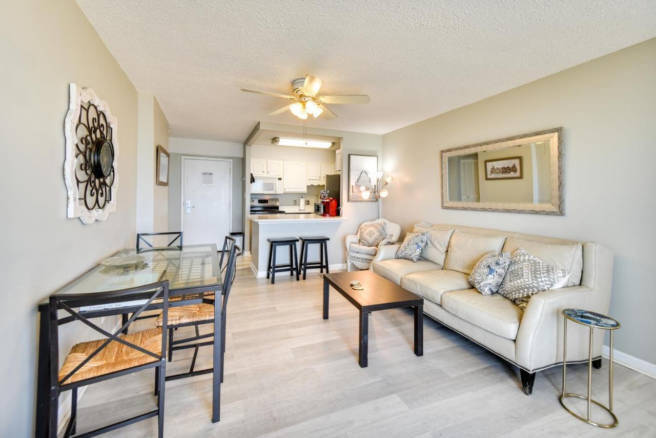 Inviting Virginia Beach Condo With Community Pool Exterior photo